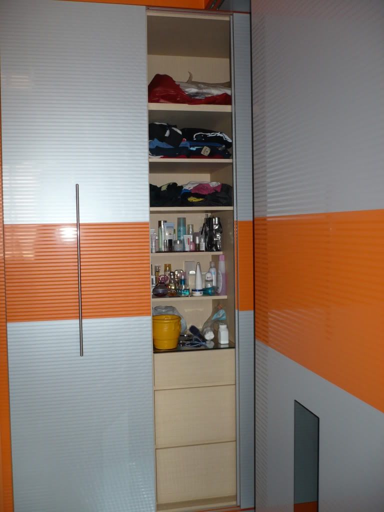 Wardrobeinterior2.jpg